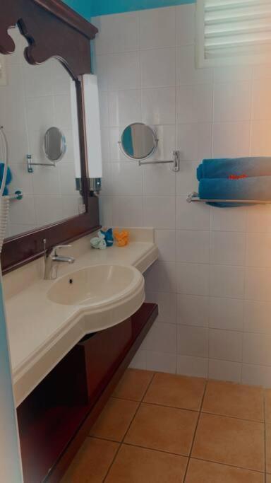Studio Premium Vue Mer, Plage Сент-Люс Екстер'єр фото